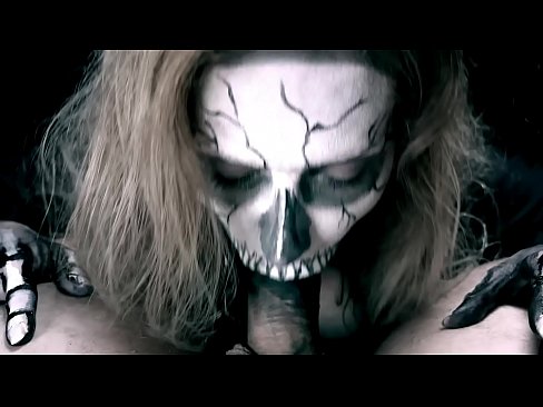❤️ Demona knabino suĉanta kokon per sia nigra buŝo kaj glutante kumon. ☑ Seksofilmeto ĉe eo.sex78.ru ❌️❤